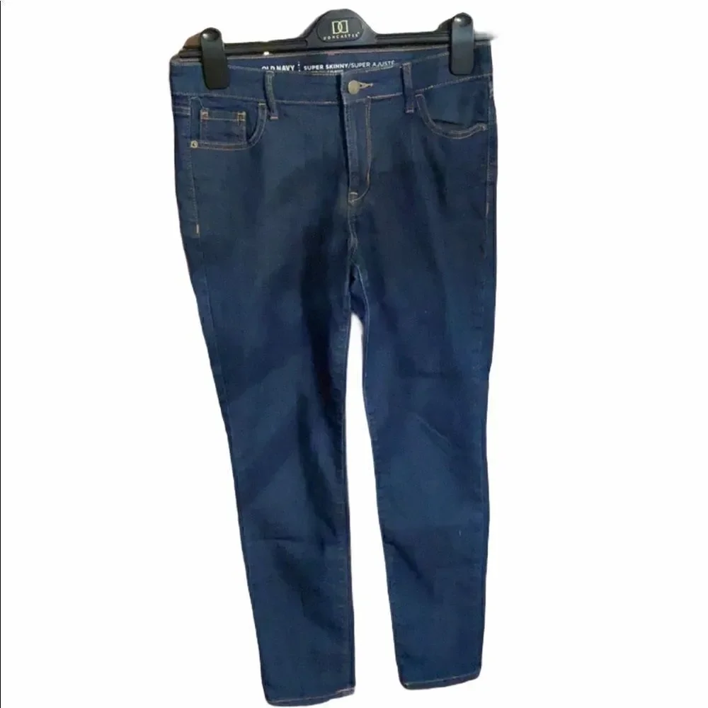 Old Navy Super Skinny Size 6